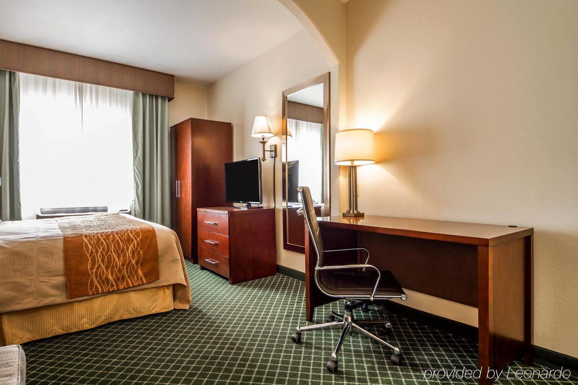 Comfort Inn & Suites Oakland Airport Exterior foto