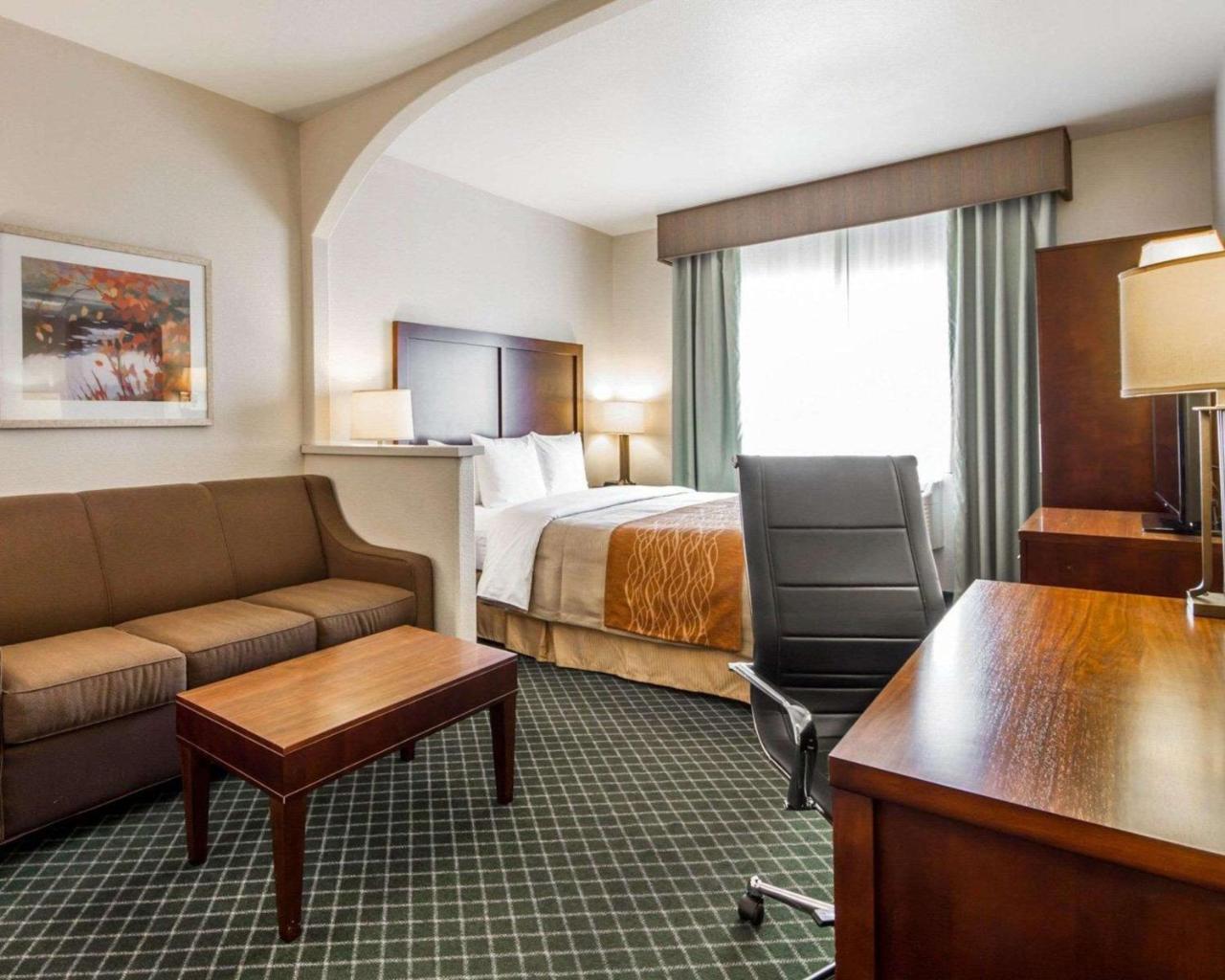 Comfort Inn & Suites Oakland Airport Exterior foto