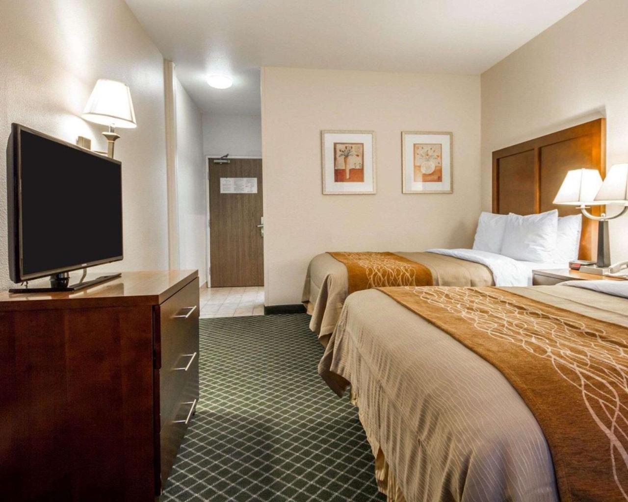 Comfort Inn & Suites Oakland Airport Exterior foto
